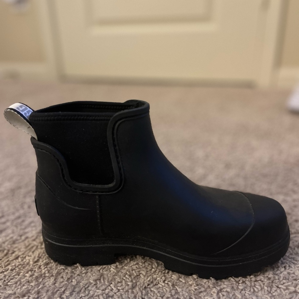 UGG Droplet Rain Boots - Picture 4 of 7